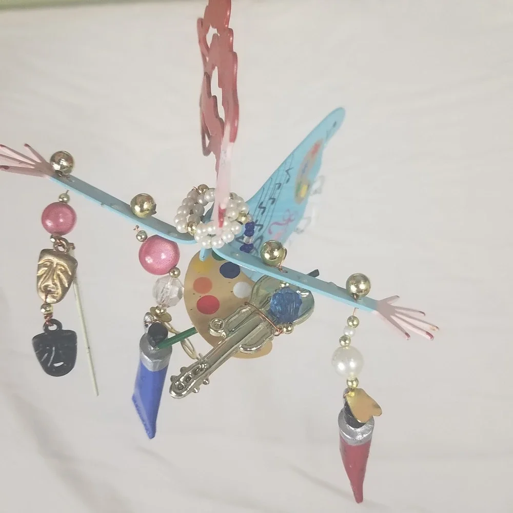 Karen Rossi Silvestri vntg Fanciful Flights Ornament new Whimsical Art Muse 3D